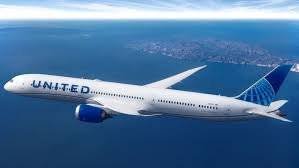 United Flight lands in Houston